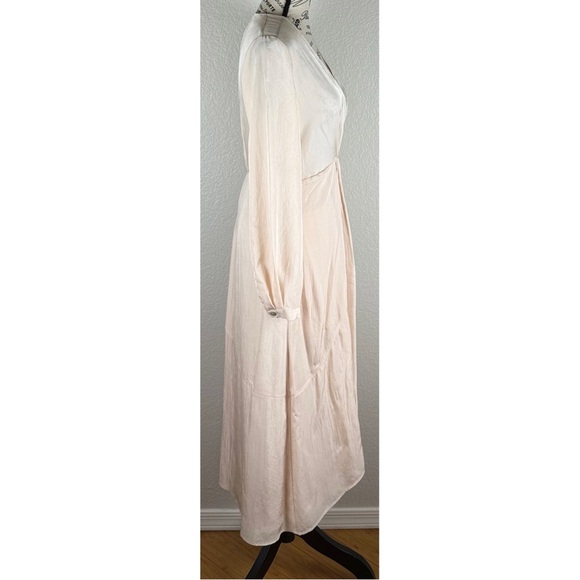 Vince NWT Women’s Twist Drape Long Sleeve Dress in Oat Blush, size 6 - Picture 6 of 14